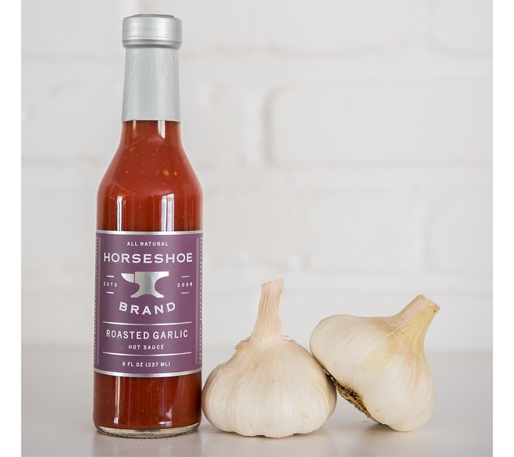 Roasted Garlic Hot Sauce von Horseshoe Brand kaufen | Scharfe Sauce mit geröstetem Knoblauch | Ideal für Fleisch, Gemüse und vieles mehr