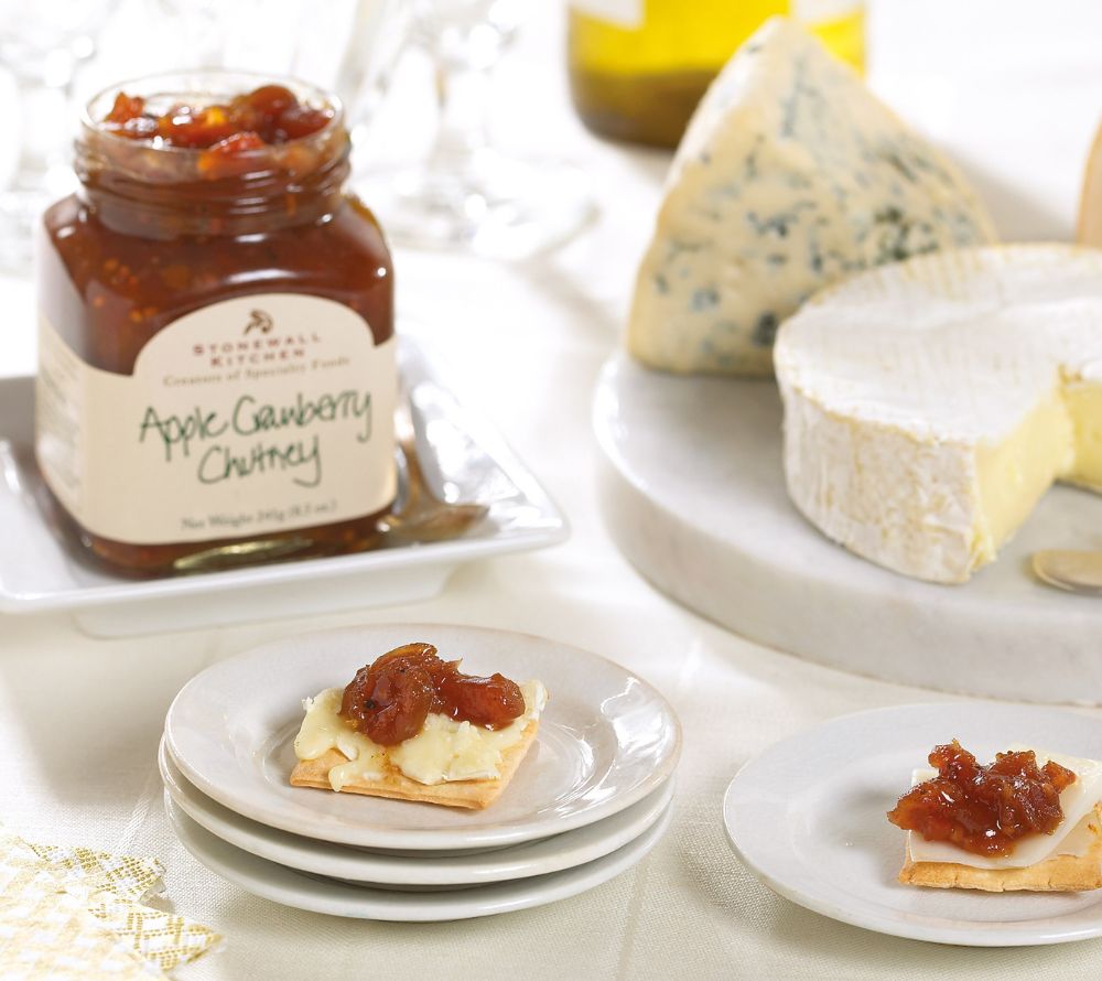 Apple Cranberry Chutney von Stonewall Kitchen kaufen | fruchtig-süßer Geschmack reifer Äpfel | Harmoniert mit Fleisch, Käse und Sandwiches