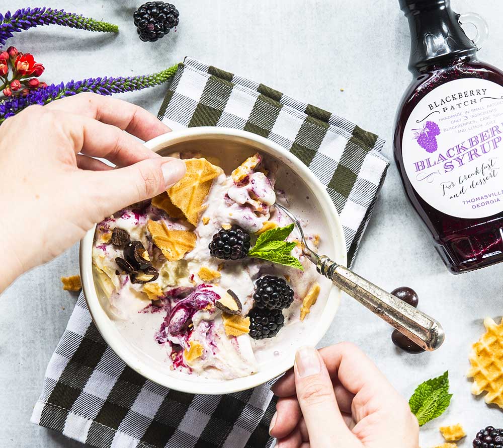 Blackberry Syrup von Blackberry Patch kaufen | Brombeersirup für American Pancakes zum Frühstück oder als Zusatz für Marinaden, Joghurtmüsli