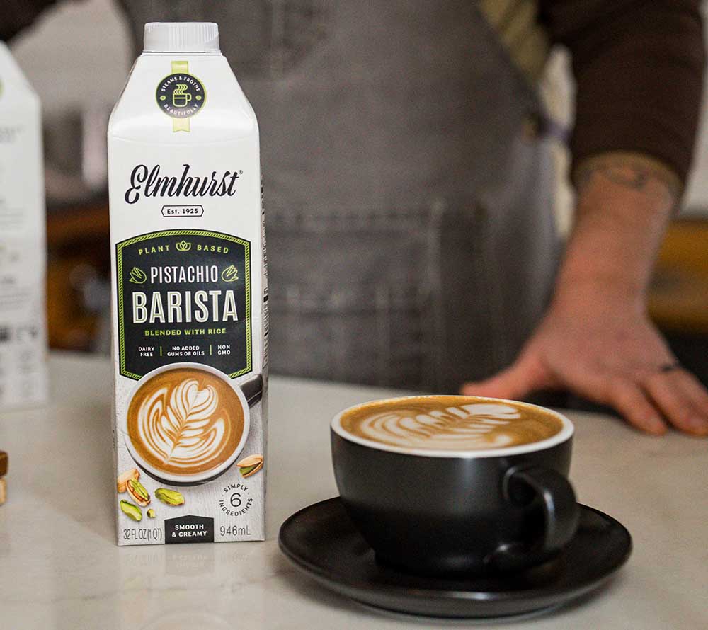 Barista Pistachio von Elmhurst kaufen | pflanzliche Baristamilch | Vegan & Laktosefrei | 3g Protein pro Portion | Europaweiter Versand | Jetzt bestellen!
