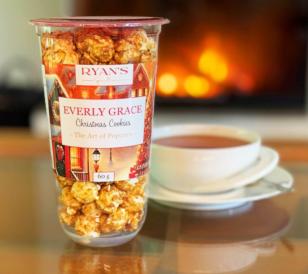 Everly Grace Christmas Cookies Popcorn kaufen | Knuspriges Popcorn mit weihnachtlichem Keks-Geschmack | Ideal als festlicher Snack oder Geschenk