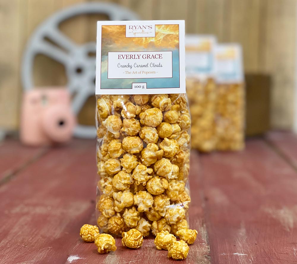 Everly Grace Popcorn Crunchy Caramel Clouds kaufen | Popcorn mit köstlicher Karamellschicht | Ideal für gemütliche Abende oder als Geschenk