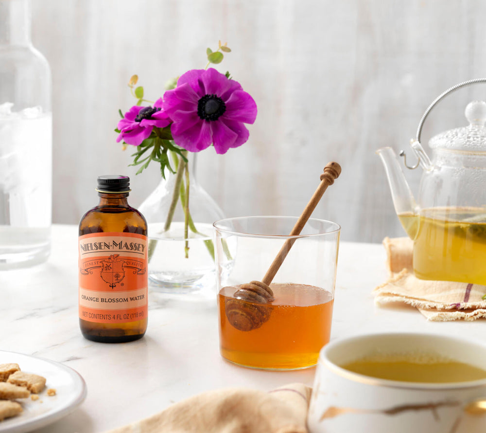 Orange Blossom Water von Nielsen-Massey kaufen | fruchtig-frischer Orangengeschmack | Ideal zum Verfeinern von Backwaren und Nachspeisen