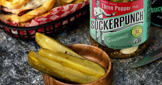 Pickles - Three Pepper Spears Jar von SuckerPunch kaufen | Würzig-scharfe Gurken | Ideal für Fleisch, Käse und Cracker | EU-weiter Versand