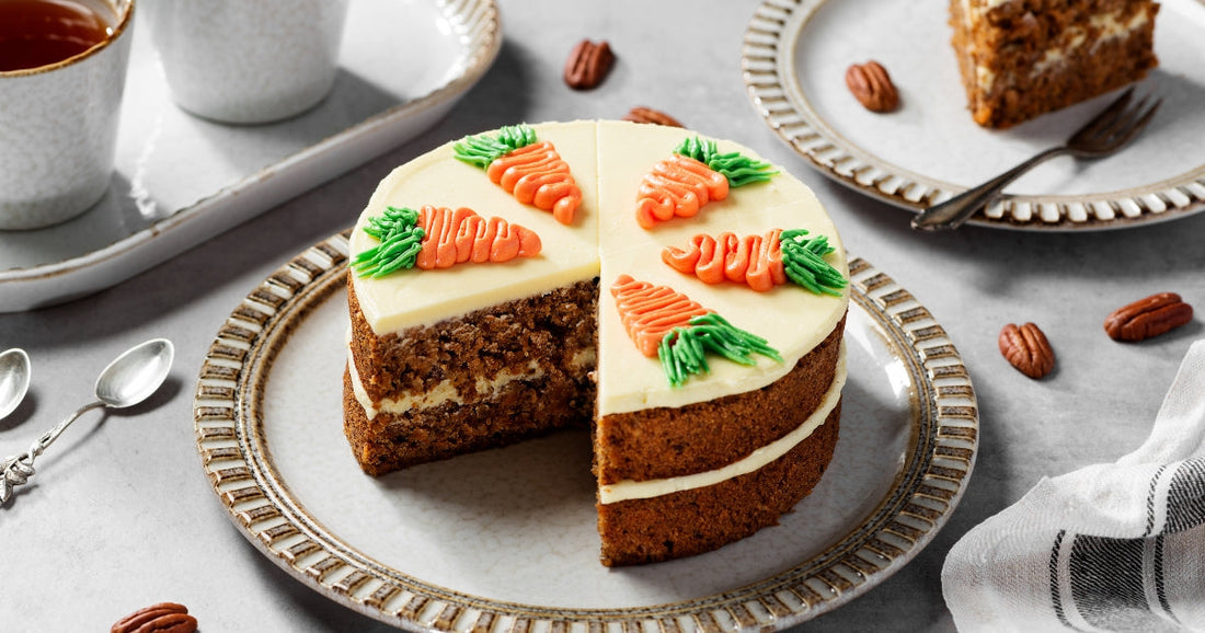 Carrot Cake mit Cream Cheese Frosting und Walnüssen | Ryan's Specialties
