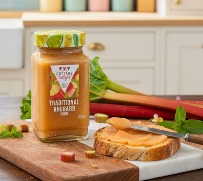 Englische Rhabarbercreme | fruchtig, cremig, handgemacht | kräftig-fruchtigem Rhabarbergeschmack | verfeinert mit echter Butter | Jetzt probieren!