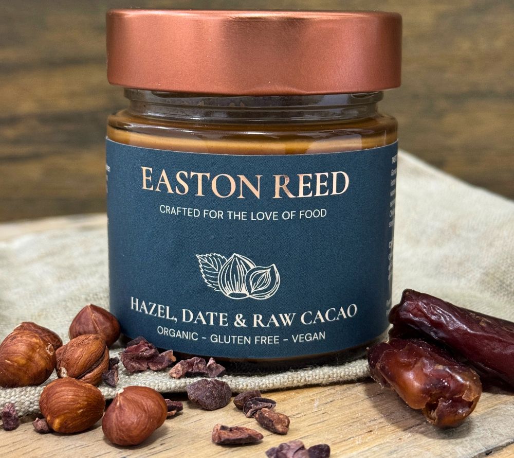 Everly Grace Hazel, Date & Raw Cacao online bei Ryan's Specialties kaufen – cremiger Genuss aus Haselnüssen, Datteln & rohen Kakaonibs, perfekt als Snack oder Geschenk.