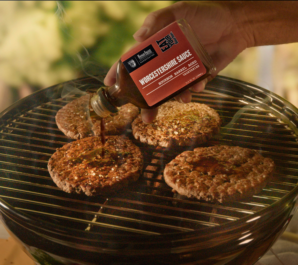 Worcestershire Sauce von Bourbon Barrel Foods kaufen | einzigartiger Geschmack, Reifung in Bourbon-Fässern | perfekt zum BBQ, Dressings, Dips 