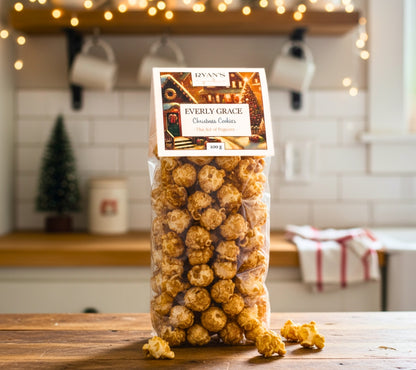Everly Grace Christmas Cookies Popcorn kaufen | Knuspriges Popcorn mit weihnachtlichem Keks-Geschmack | Ideal als festlicher Snack oder Geschenk
