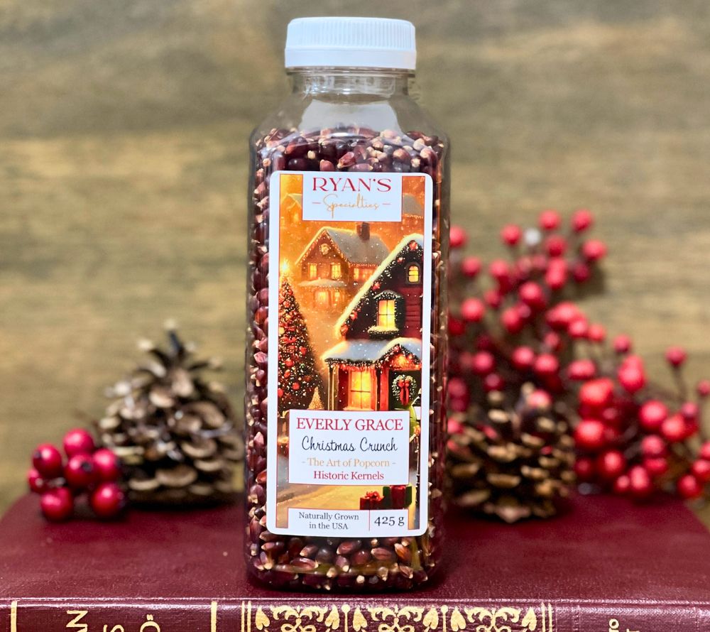 Everly Grace Christmas Crunch Popcornkörner kaufen bei Ryan’s Specialties: Gourmet-Mais für festliche, knusprige Popcornkreationen – perfekt für Weihnachten.