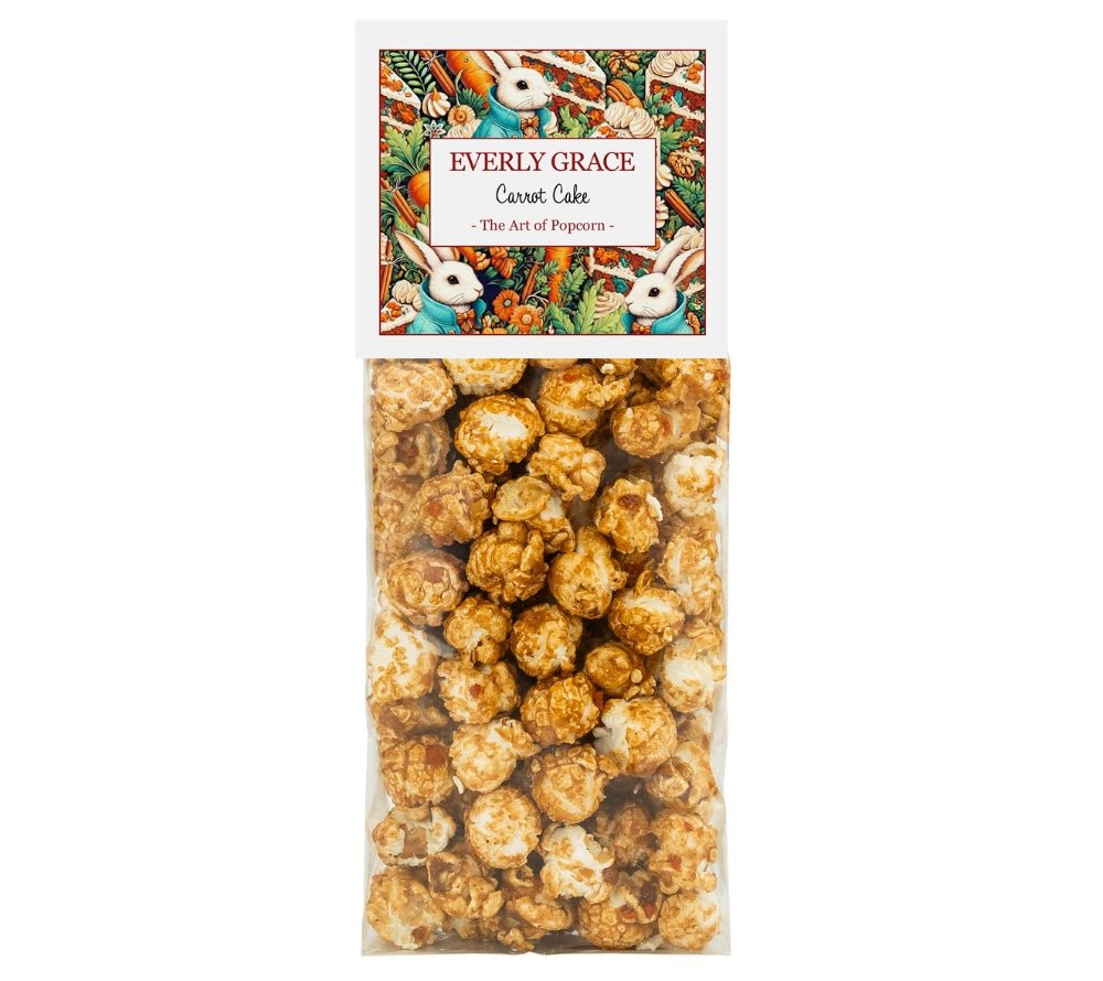 Everly Grace Carrot Cake Popcorn – handgefertigtes Gourmet-Popcorn mit Karotten, Walnüssen, Zimt und Muskat, inspiriert vom klassischen Karottenkuchen