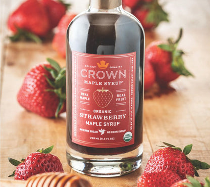 Strawberry Ahornsirup von Crown Maple kaufen | feinster Ahornsirup mit fruchtigen Erdbeeren | Ideal für Pancakes, Desserts, Dressings und Gebäck | EU-weiter Versand