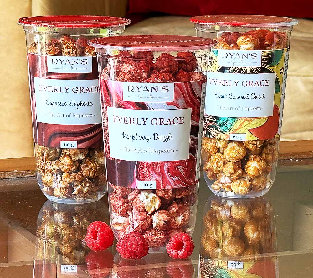 Everly Grace Raspberry Drizzle Popcorn kaufen | Knuspriges Popcorn mit fruchtiger Himbeersauce | Ideal für Naschkatzen und Filmabende