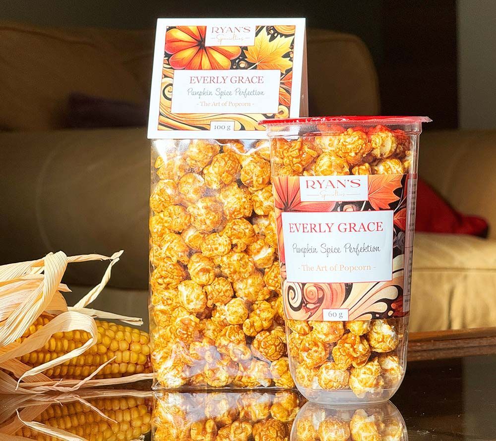 Popcorn Pumpkin Spice Perfection von Everly Grace kaufen | herbstlicher Geschmack nach Kürbis und Karamell | perfekt für den Kinoabend zu Hause