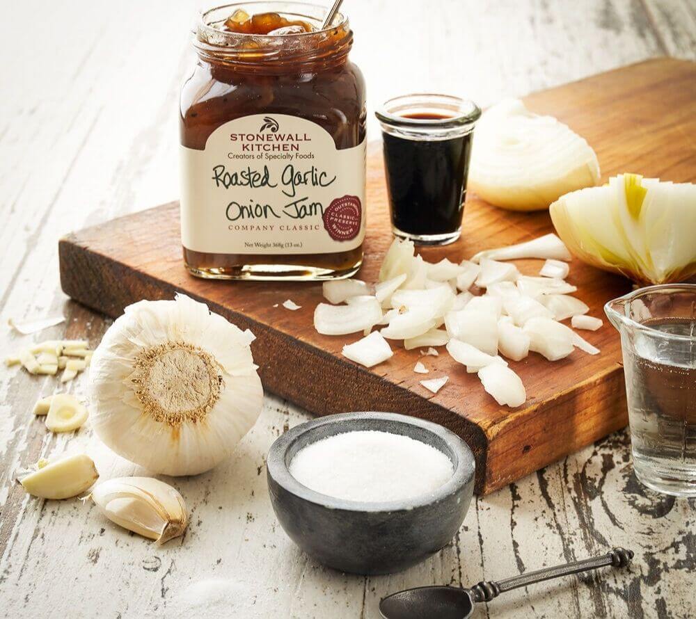 Roasted Garlic Onion Jam von Stonewall Kitchen (Knoblauch-Zwiebel-Aufstrich)